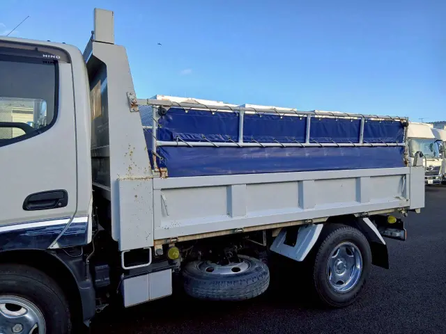 日野 デュトロ 2RG-XZU600T(2WD)の写真8