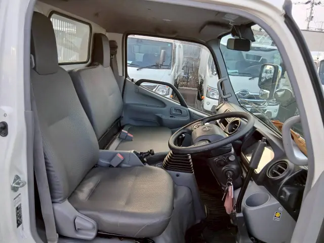 日野 デュトロ 2RG-XZU600T(2WD)の写真33