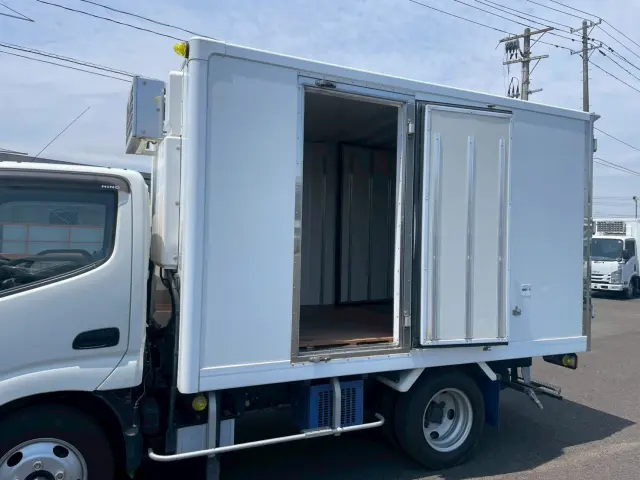 日野 デュトロ 2RG-XZC605M(2WD)の写真8