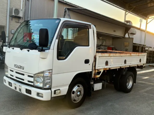 いすゞ エルフ TKG-NJR85A(2WD)の写真1