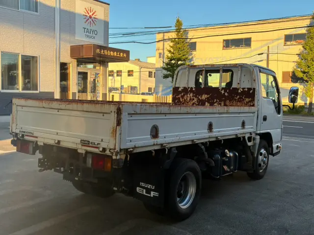 いすゞ エルフ TKG-NJR85A(2WD)の写真4