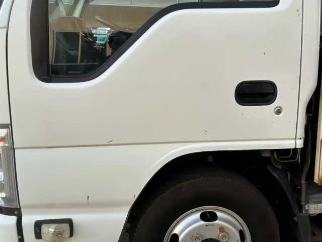 いすゞ エルフ TKG-NJR85A(2WD)の写真7