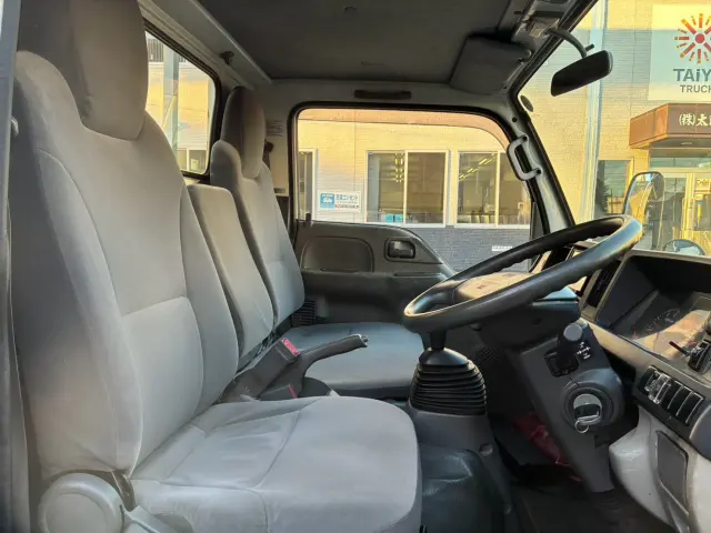 いすゞ エルフ TKG-NJR85A(2WD)の写真30