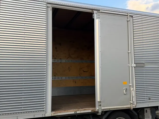 日野 デュトロ TPG-XZU710M(2WD)の写真9