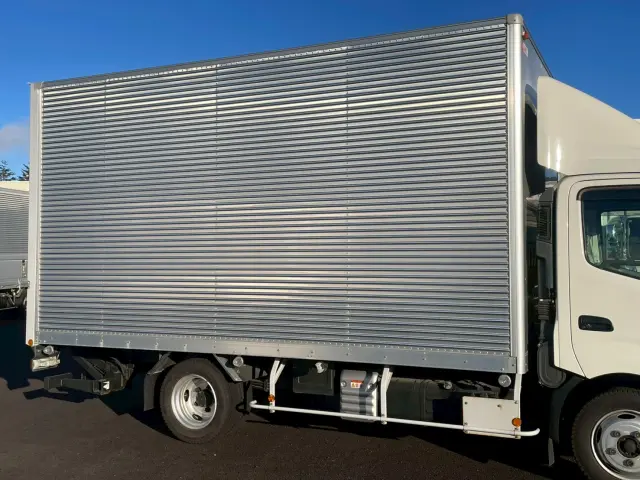 日野 デュトロ 2RG-XZU710M(2WD)の写真9