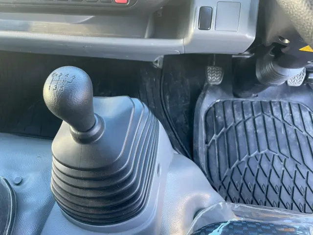 日野 デュトロ 2RG-XZU710M(2WD)の写真38