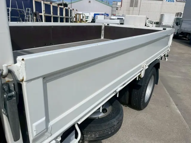 日野 デュトロ 2RG-XZU605M(2WD)の写真8