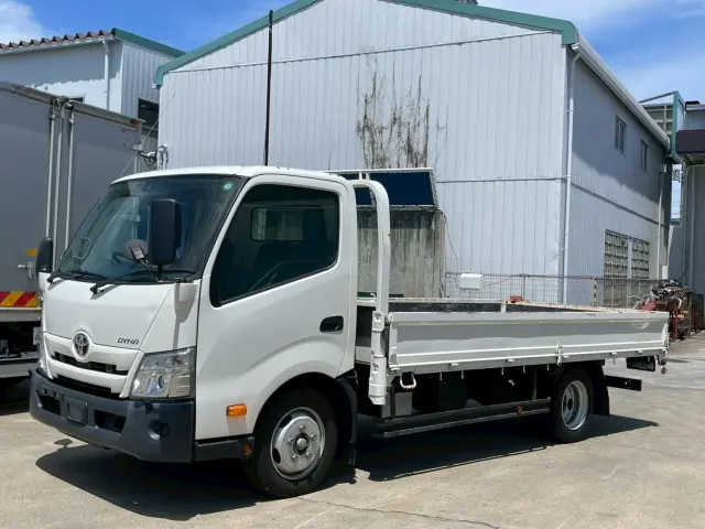 トヨタ ダイナ 2RG-XZU710(2WD)の写真1