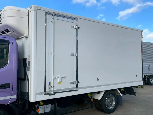 日野 デュトロ 2RG-XZU710M(2WD)の写真8