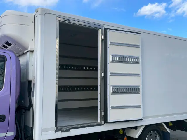 日野 デュトロ 2RG-XZU710M(2WD)の写真9