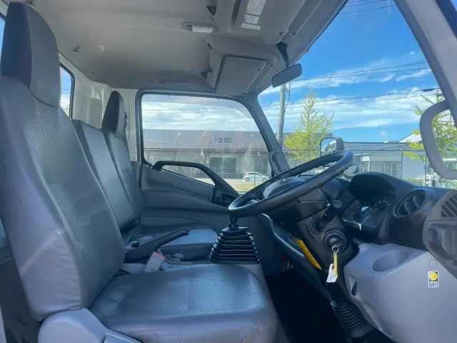 日野 デュトロ 2RG-XZU710M(2WD)の写真32