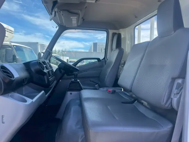 日野 デュトロ 2RG-XZU710M(2WD)の写真33