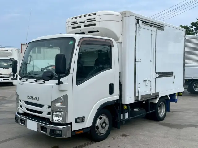 いすゞ エルフ TPG-NLR85AN(2WD)の写真1