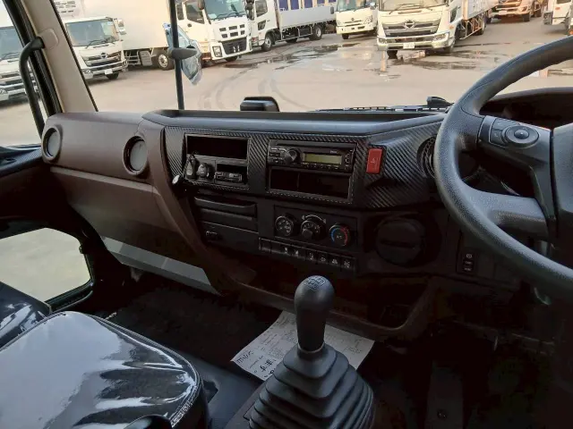 日野 レンジャー 2KG-FC2ABA(2WD)の写真32