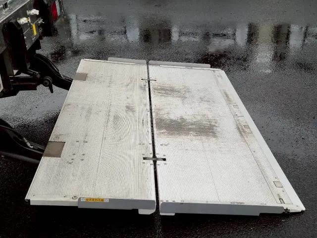 日野 レンジャー 2KG-FD2ABG(2WD)の写真18