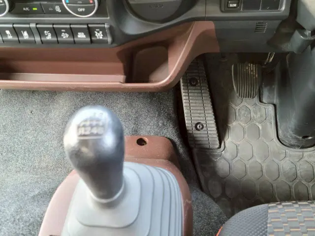 日野 レンジャー 2PG-FD2ABA(2WD)の写真44
