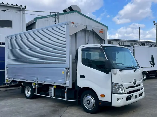 トヨタ ダイナ 2RG-XZU710(2WD)の写真3