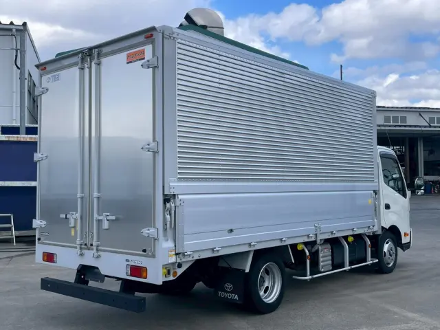 トヨタ ダイナ 2RG-XZU710(2WD)の写真4