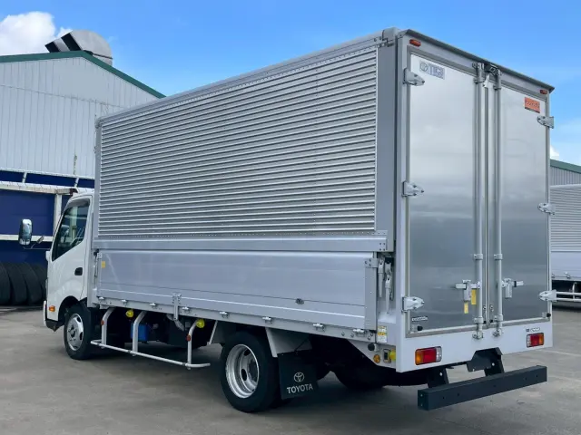 トヨタ ダイナ 2RG-XZU710(2WD)の写真6