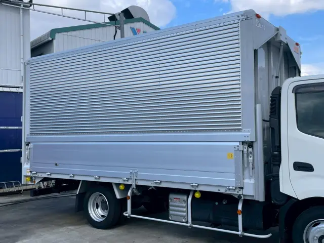 トヨタ ダイナ 2RG-XZU710(2WD)の写真9