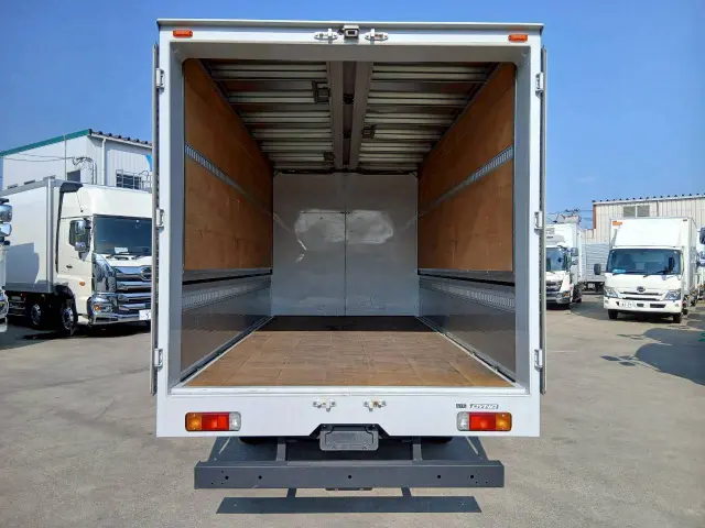 トヨタ ダイナ 2RG-XZU710(2WD)の写真10