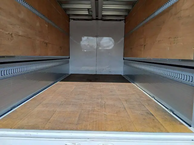 トヨタ ダイナ 2RG-XZU710(2WD)の写真12