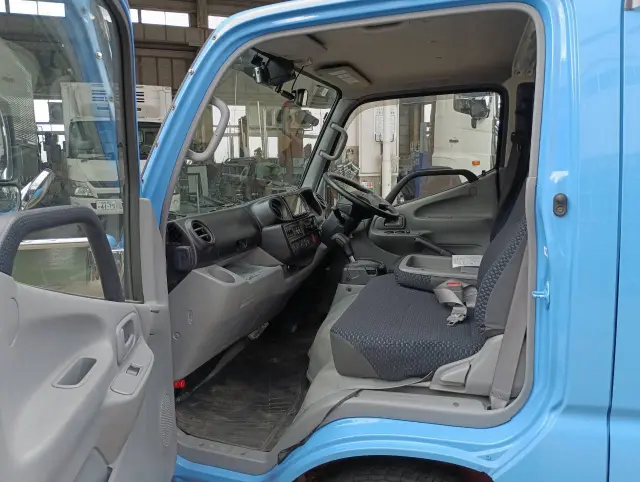 日野 デュトロ 2RG-XZU605M(2WD)の写真28