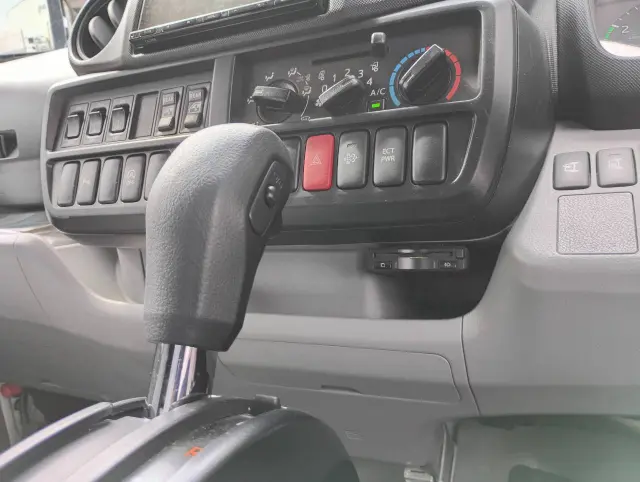日野 デュトロ 2RG-XZU605M(2WD)の写真33