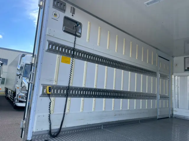 日野 デュトロ 2RG-XZU710M(2WD)の写真10