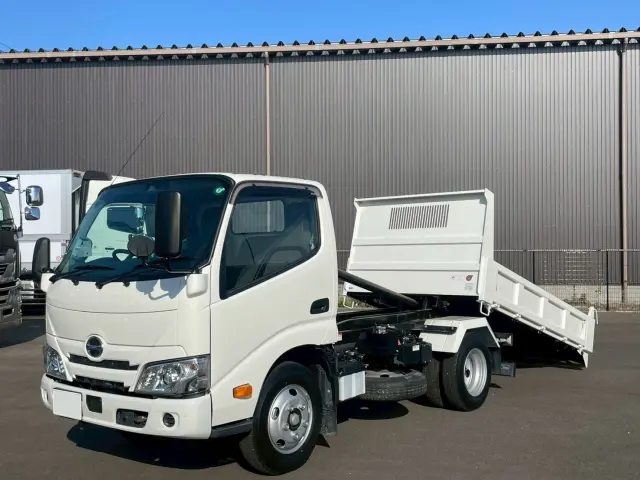 日野 デュトロ 2RG-XZU600T(2WD)の写真1