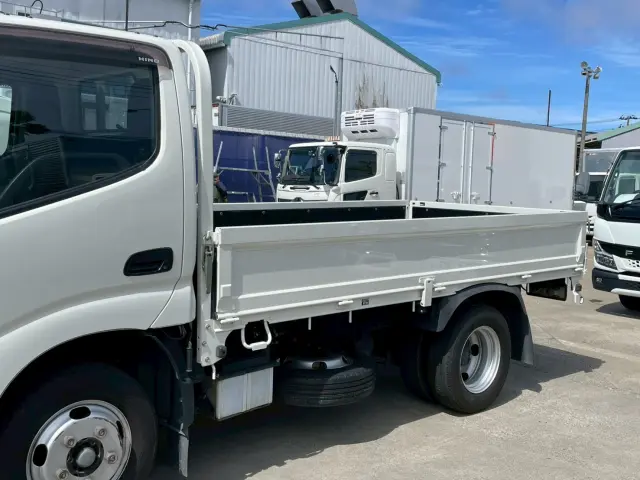 日野 デュトロ 2RG-XZC605M(2WD)の写真8