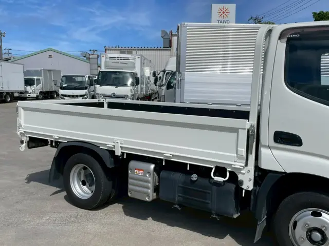 日野 デュトロ 2RG-XZC605M(2WD)の写真9