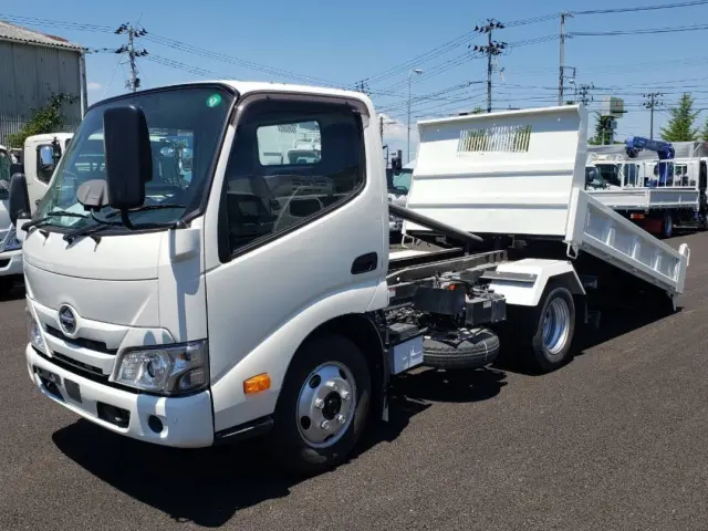 日野 デュトロ 2RG-XZU600T(2WD)の写真1