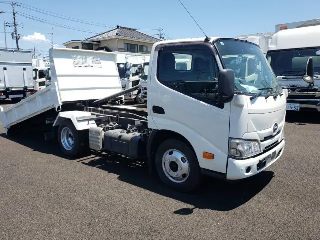 日野 デュトロ 2RG-XZU600T(2WD)の写真3