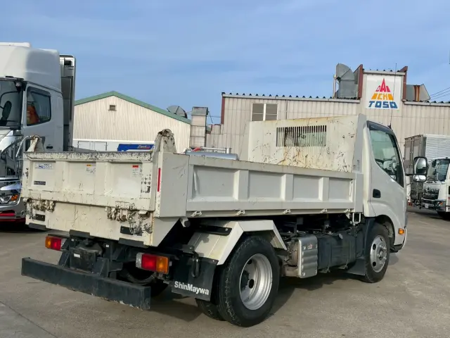 日野 デュトロ 2RG-XZU600T(2WD)の写真4
