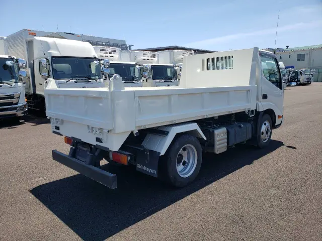 日野 デュトロ 2RG-XZU600T(2WD)の写真7