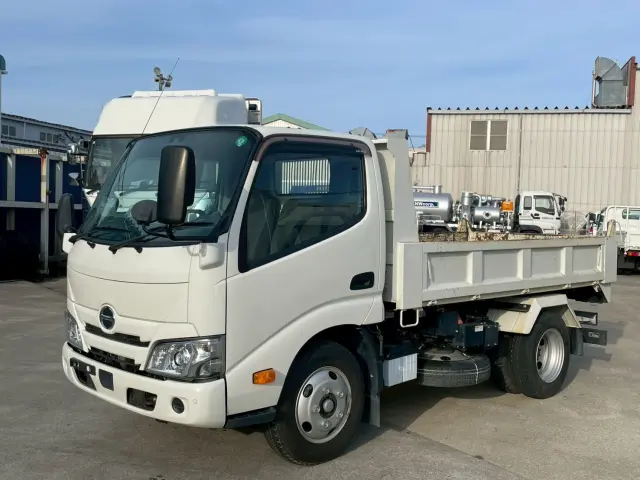 日野 デュトロ 2RG-XZU600T(2WD)の写真8