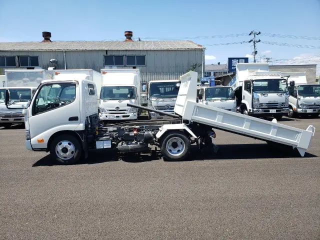 日野 デュトロ 2RG-XZU600T(2WD)の写真10
