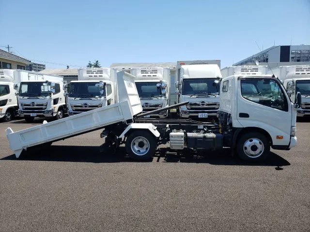 日野 デュトロ 2RG-XZU600T(2WD)の写真11