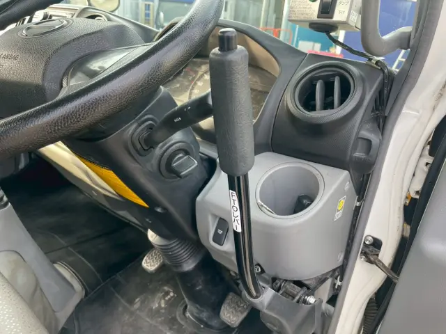 日野 デュトロ 2RG-XZU600T(2WD)の写真44