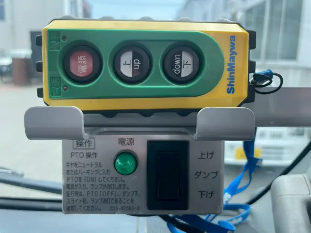 日野 デュトロ 2RG-XZU600T(2WD)の写真46