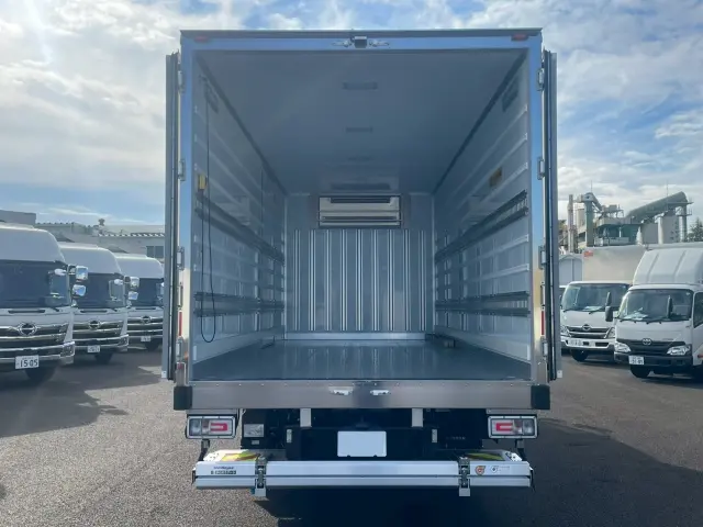 日野 レンジャー 2KG-FD2ABG(2WD)の写真8