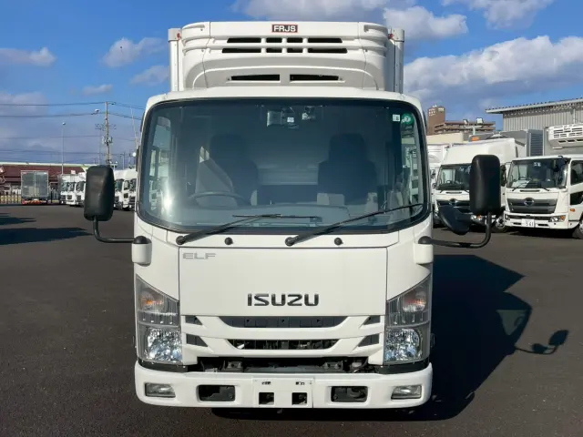 いすゞ エルフ TRG-NLR85AN(2WD)の写真2