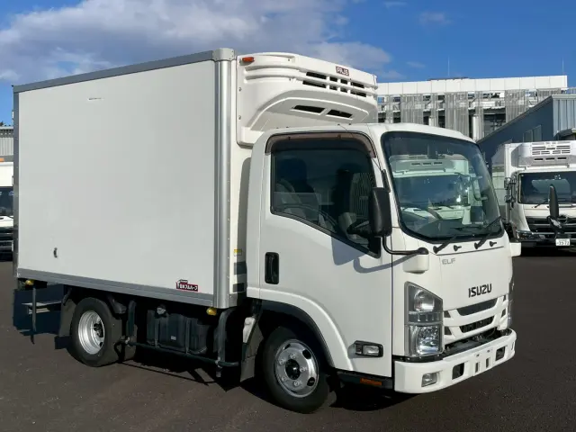 いすゞ エルフ TRG-NLR85AN(2WD)の写真3