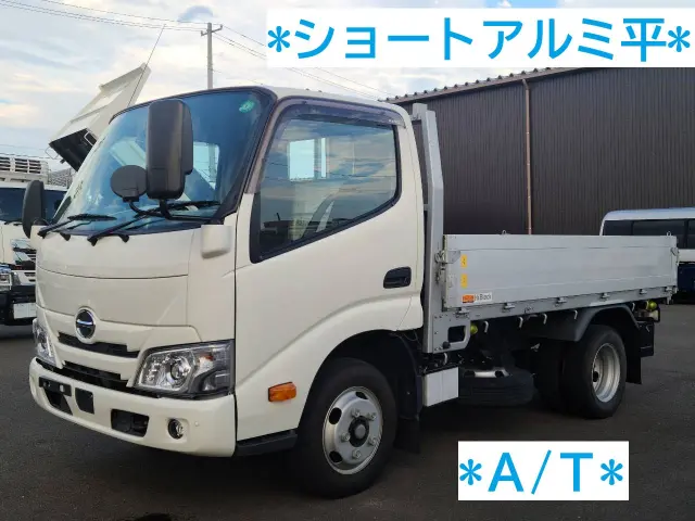 日野 デュトロ 2RG-XZU605M(2WD)の写真1