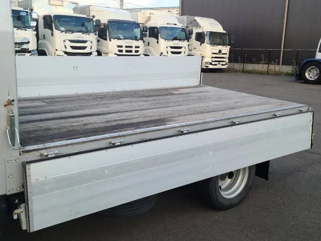 日野 デュトロ 2RG-XZU605M(2WD)の写真15