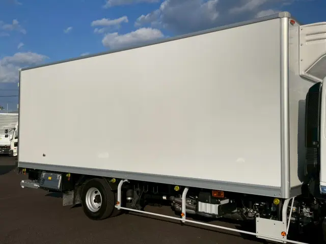 日野 レンジャー 2KG-FD2ABG(2WD)の写真8