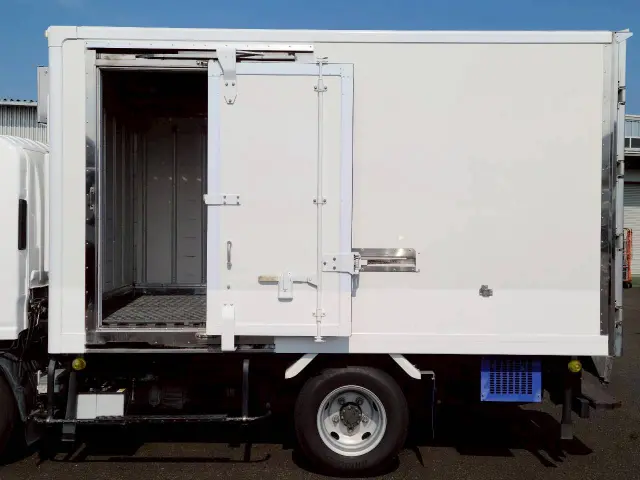 いすゞ エルフ TPG-NMR85AN(2WD)の写真8