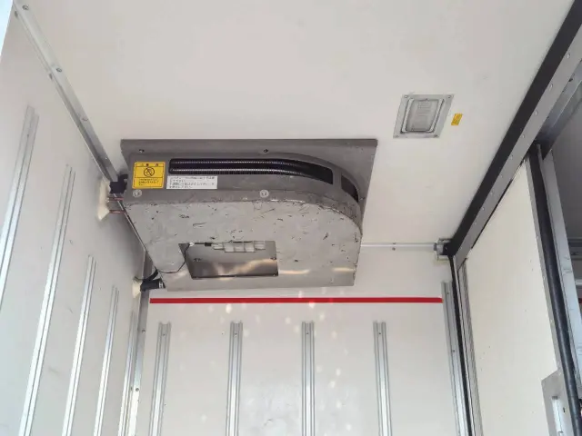 いすゞ エルフ TPG-NMR85AN(2WD)の写真15