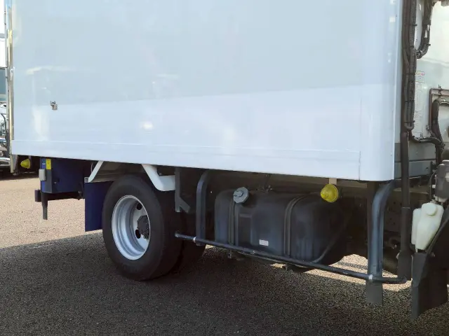 いすゞ エルフ TPG-NMR85AN(2WD)の写真32